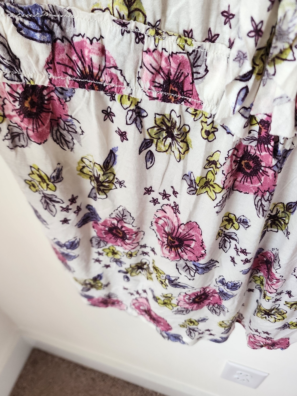 Floral Ruffle Tank Top - Picture 6 of 12